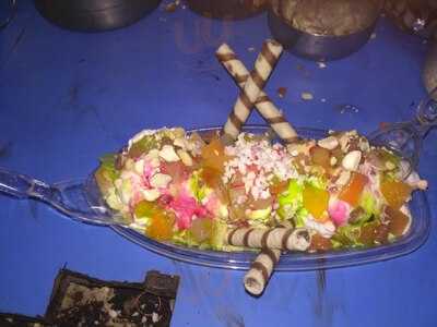 Cream & Berry Ice Cream