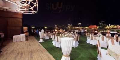 Ivy Wine Cafe & Bistro