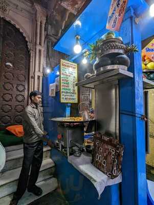 Jung Bahadur Kachori Wala