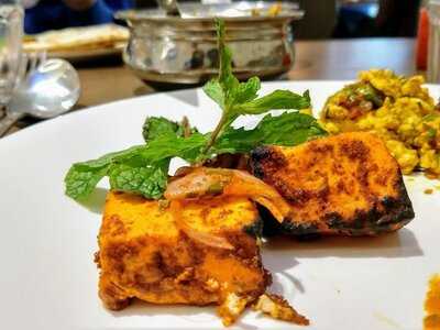 Delhi Darbar Express