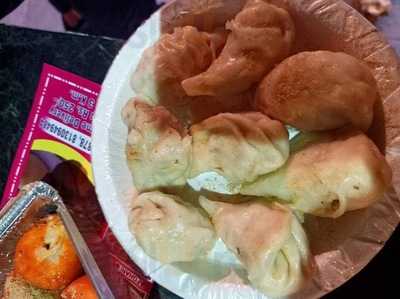 Giri Momos Centre & Chinese Fast Food