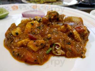 Tarkeshwar Snacks And Juice Center