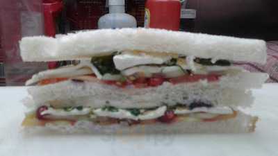 Shri Gujrat Namkeen Bhandar