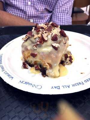 Cinnabon