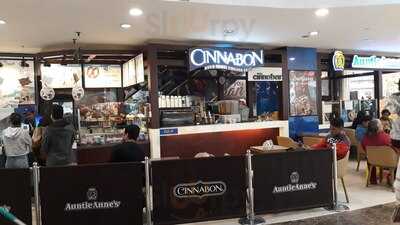 Cinnabon