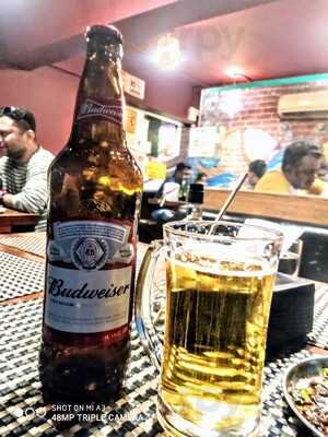 Step Iin Bar & Kitchen