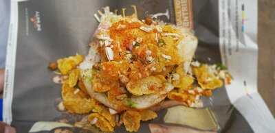 Thakur Vada Pav