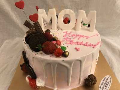 Kreamy Kubes Cake Shop