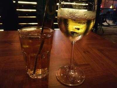 Hopscotch Bar & Brasserie