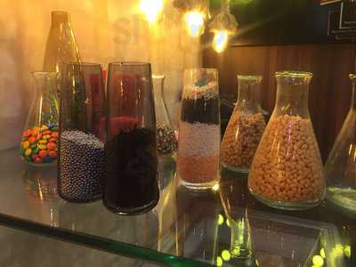 Twisting Scoops Turkish Ice Cream