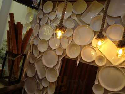 Twisting Scoops Turkish Ice Cream