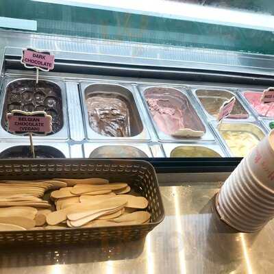 The Messy House - Dessert Bar & Cafe