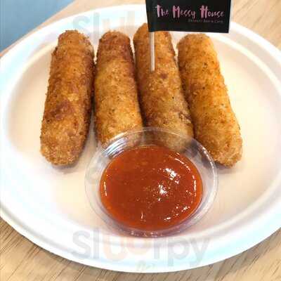 The Messy House - Dessert Bar & Cafe