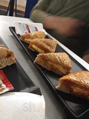 Elementaria Bakery And Cafe