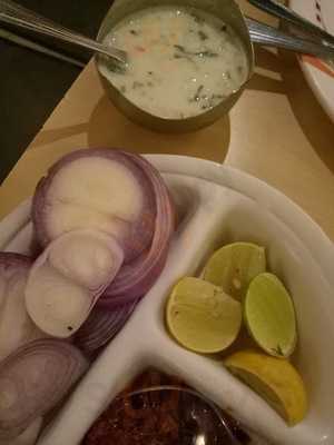 Utsav Restaurant & Bar