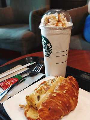 Angrezee Dhaba Nehru Place