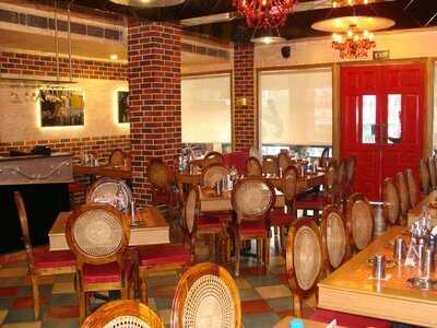Angrezee Dhaba Nehru Place