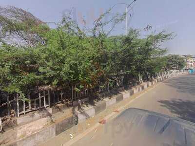 Sadabahar Haji Chicken Corner