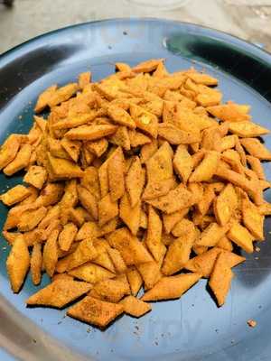 Satkartarjee Sweet & Namkeen