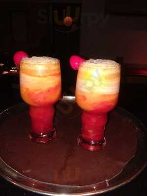 Link View Restaurant & Bar