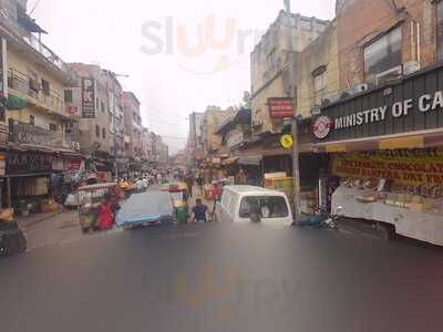 Lucky Chicken  Corner