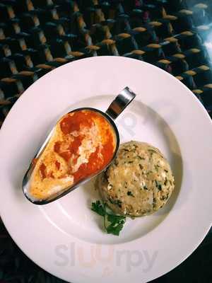 Maraasim Restaurant & Cafe