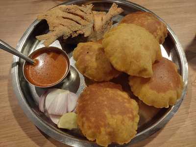 Hotel Aatmashanti Restaurant