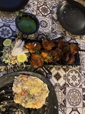 Hotel Raviraj Restaurant