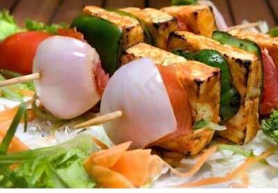 Apna Fast Food Centre