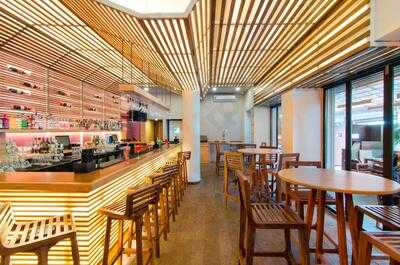 Uzo- Resto Bar And Kitchen