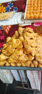 Noorani Sweet Centre