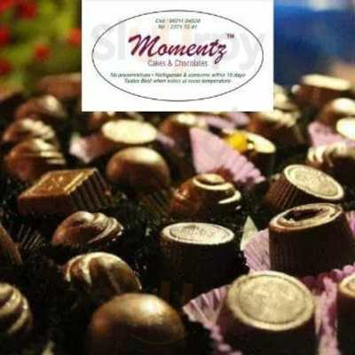 Momentz Cakes And Chocolates
