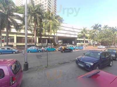 Palms Restaurant & Bar