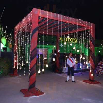 Pluto's Platinium Louge