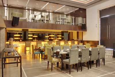 Pluto's Platinium Louge