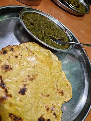 Anand Paratha House