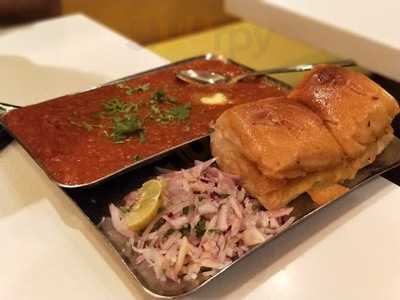 Lucky Restaurant Jeevan Boarding House