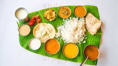 Lucky Restaurant Jeevan Boarding House