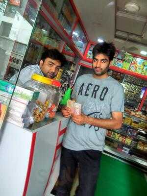 Skyway Sweets & Farsan