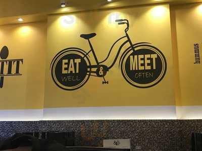 Eat & Meet Pure Veg Multicuisine Restaurant