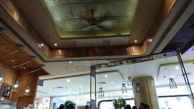 The Coffee Bean & Tea Leaf