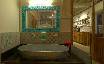 New Bikaner Sweets & Namkeen