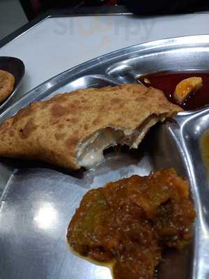 Chandni Chowk Ka Sonu Parathe Wala