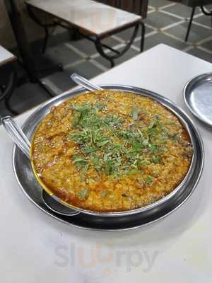 Shree Delhi Bhojanalaya