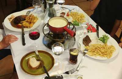 Le Soleil Cafe & Blstro