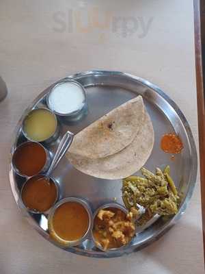 Aanand Bhog Restaurant