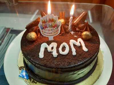 Hang Out Cakes & More