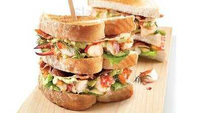 Times Square Cafe & Bar