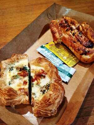 The Cafe By Food Hall