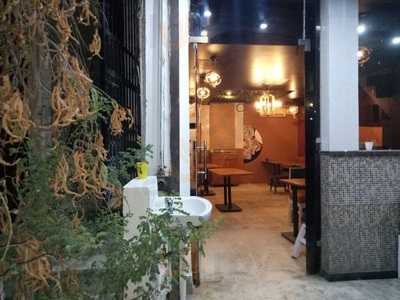 Dilli Grillz Restaurant